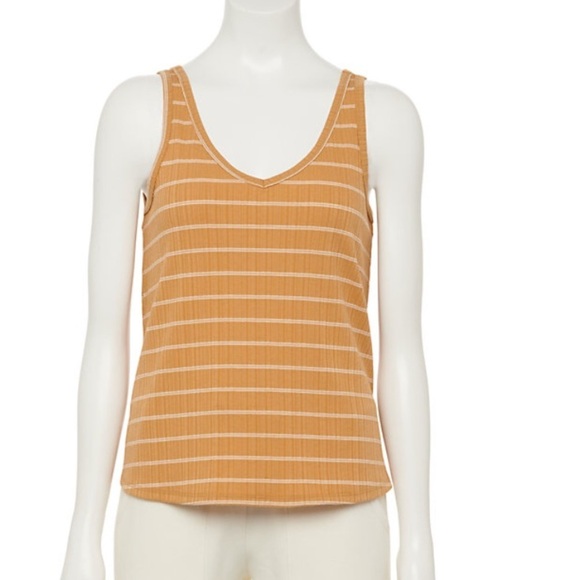 So XL camel stripe double v neck tank top (knotted front can be undone) - Picture 4 of 11